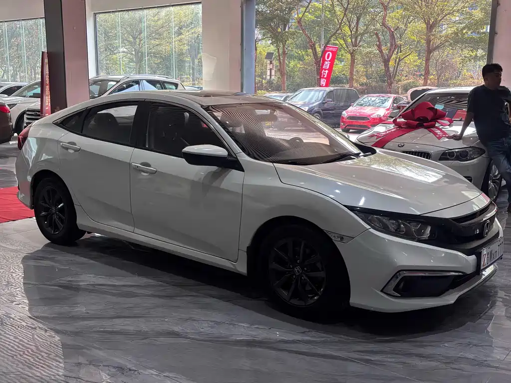 Honda Civic 2019 180TURBO CVT V