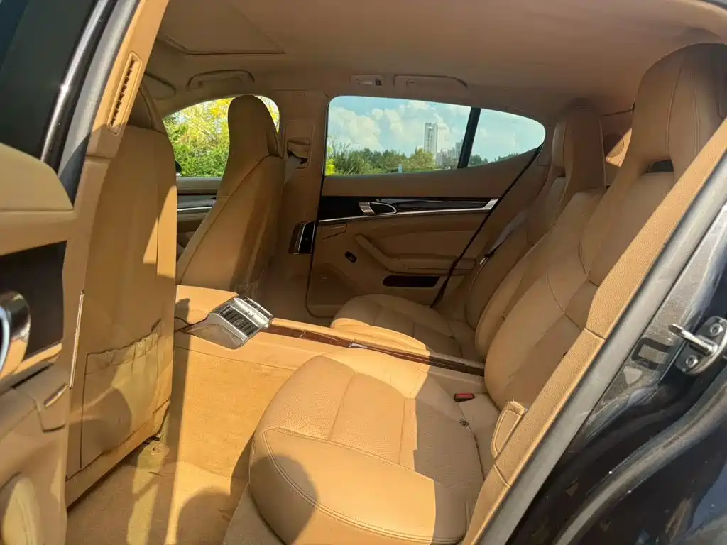 Porsche Panamera — миниатюра 8