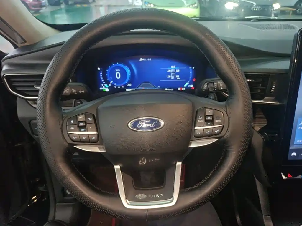 Ford Explorer — миниатюра 11