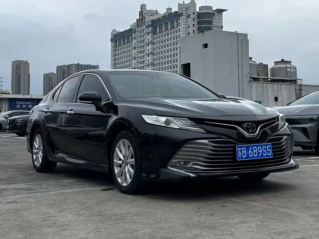 Toyota Camry 2018 2.0G Luxury