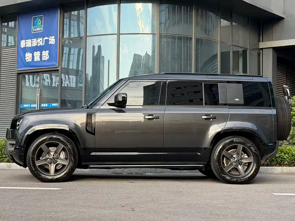 Land Rover Land Rover Defender 2024 110 3.0T P400 X-DYNAMIC HSE