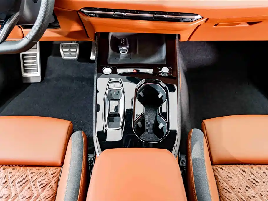 Audi A5L — миниатюра 11