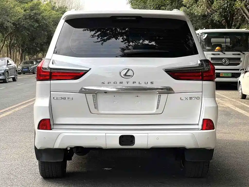 Lexus LX 2017 570 Luxury