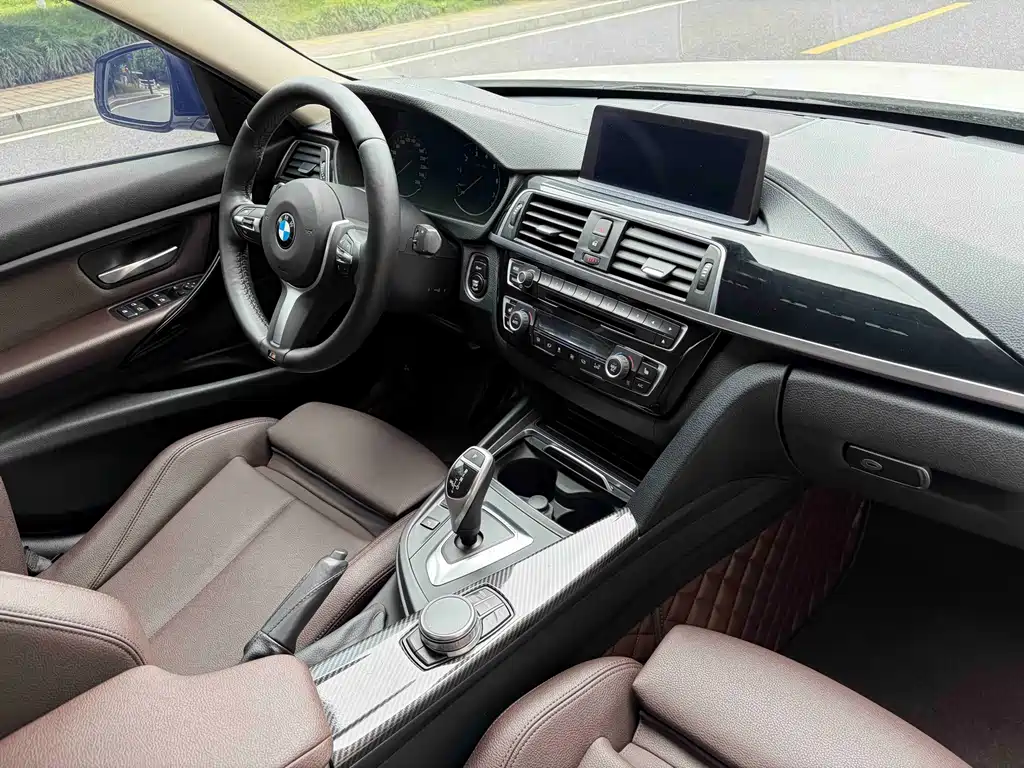BMW 3 Series — миниатюра 13