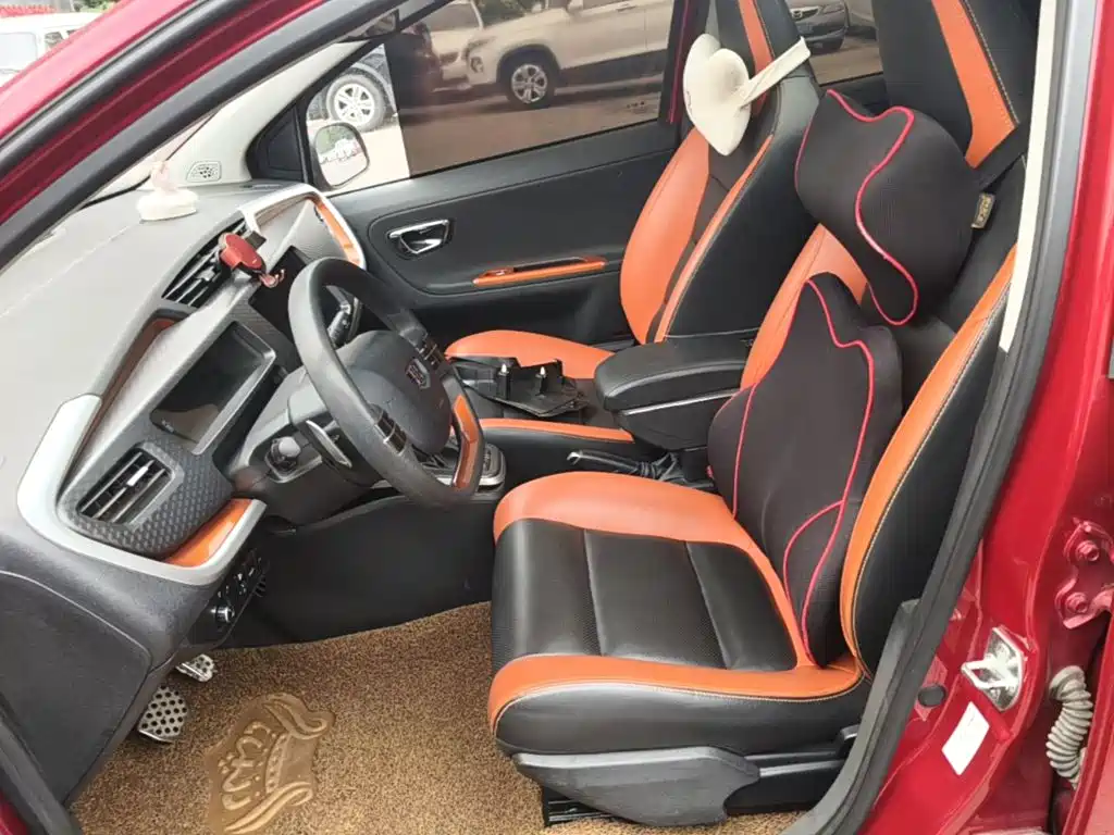 Geely Vision X1 — миниатюра 15