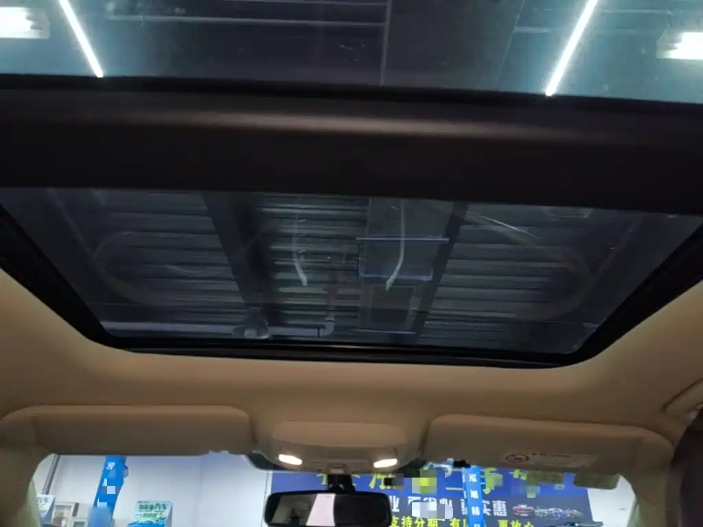 Lincoln MKC — миниатюра 18