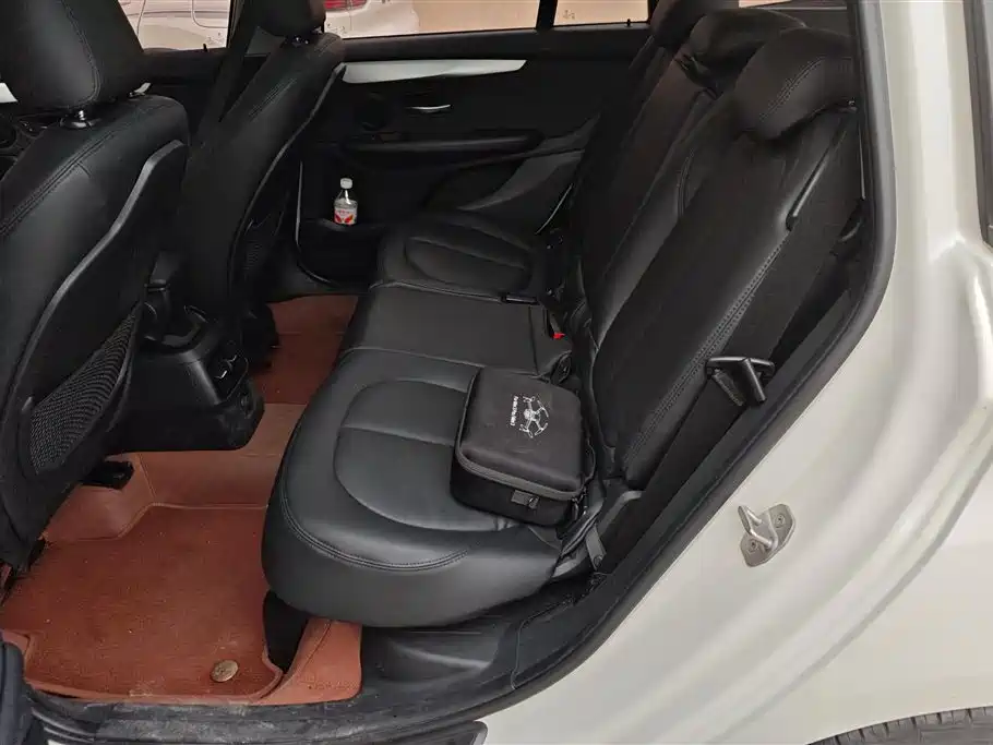 BMW 2 SERIES STATION WAGON