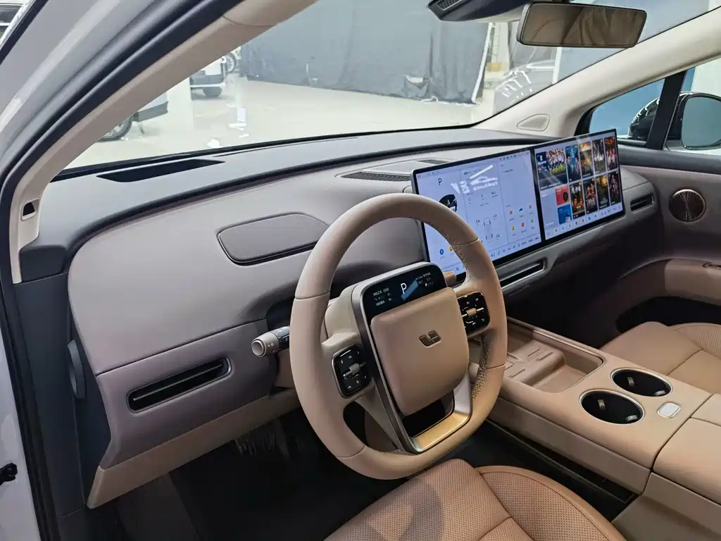 Li Auto i8 2025 Standard