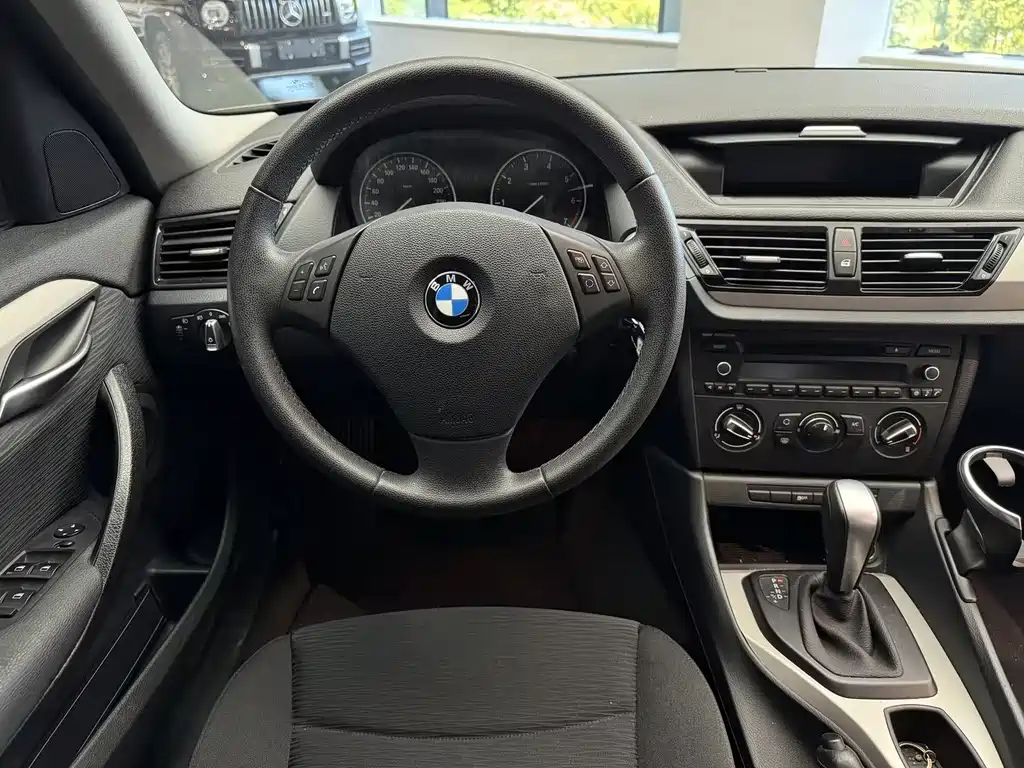 BMW X1 — миниатюра 5