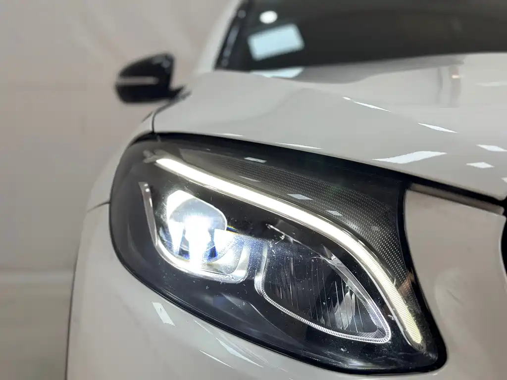 MERCEDES-BENZ GLC COUPE