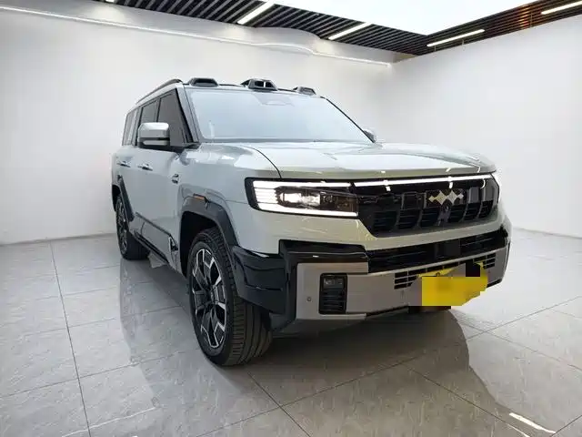 Fang Cheng Bao Leopard 8