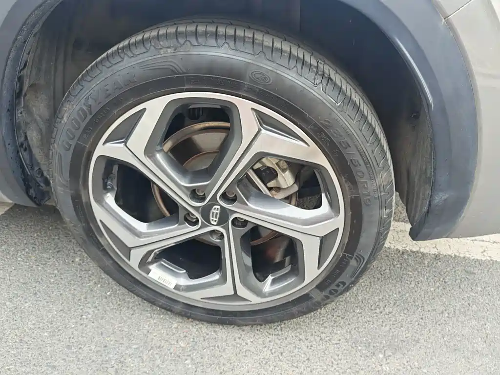 Geely Xingyue L — миниатюра 13