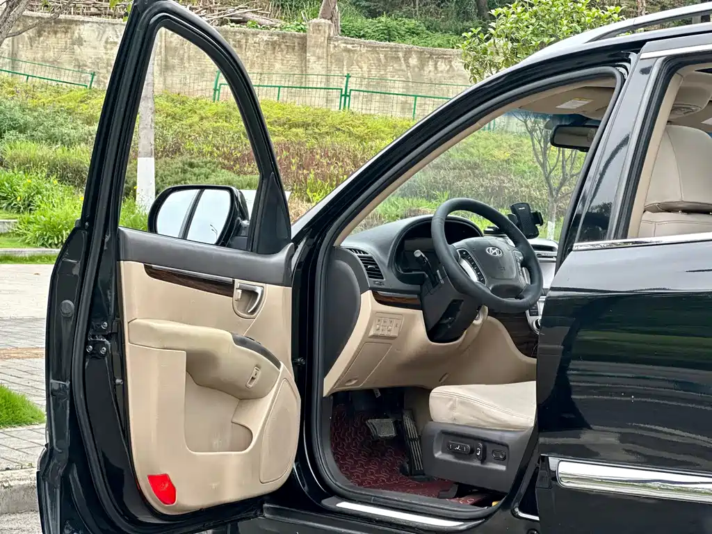 Hyundai Santa Fe Classic — миниатюра 19