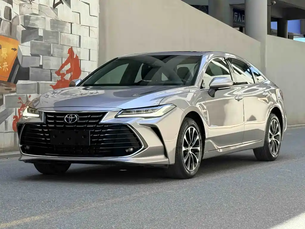 Купить Toyota Avalon