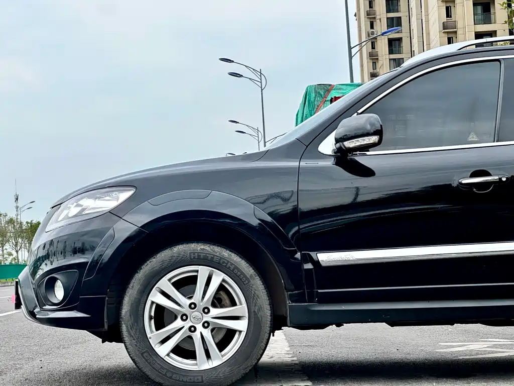 Hyundai Santa Fe 2010 2.4 Comfort мест