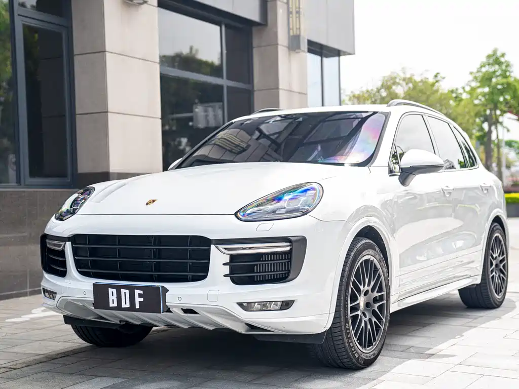 Porsche Cayenne 2016