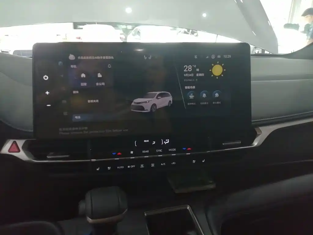 Toyota Sienna — миниатюра 13