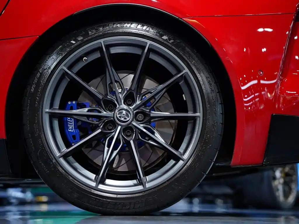 Toyota Supra — миниатюра 4