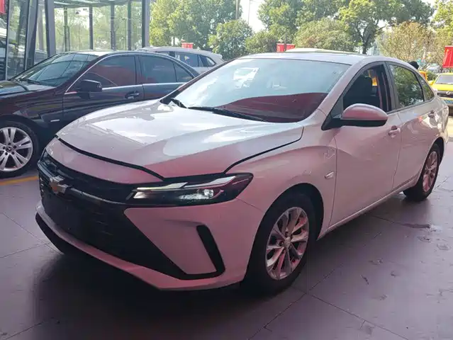 CHEVROLET CRUZE 2023