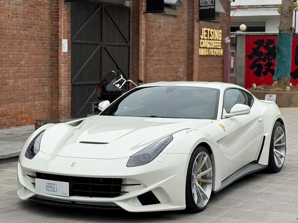 Ferrari F12berlinetta 2013 6.3L