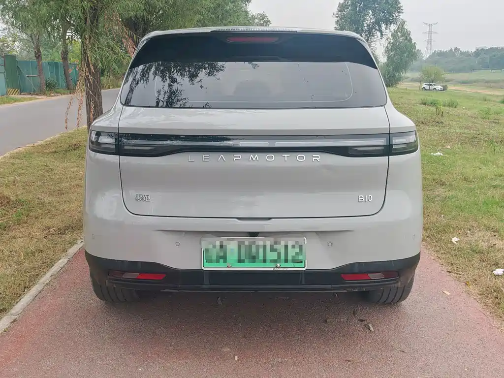 Leapmotor Leapmotor B10 — миниатюра 5