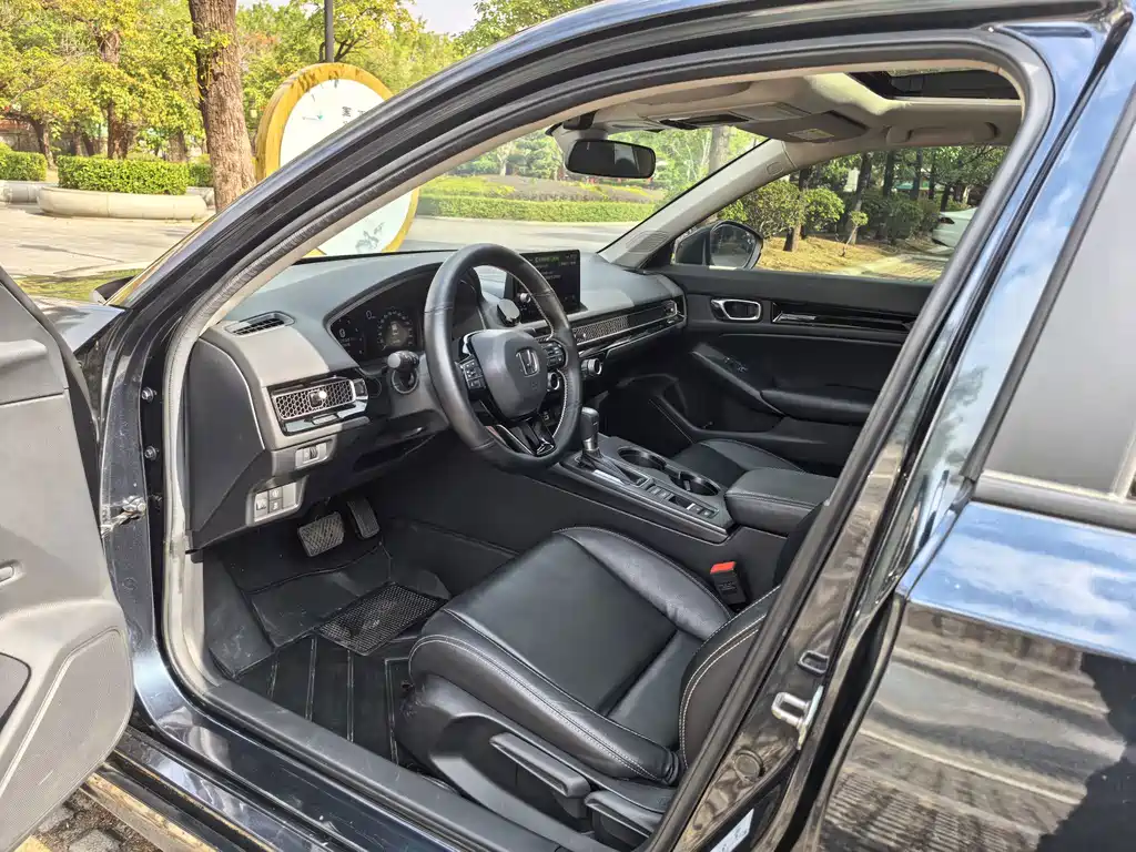Honda Civic — миниатюра 8