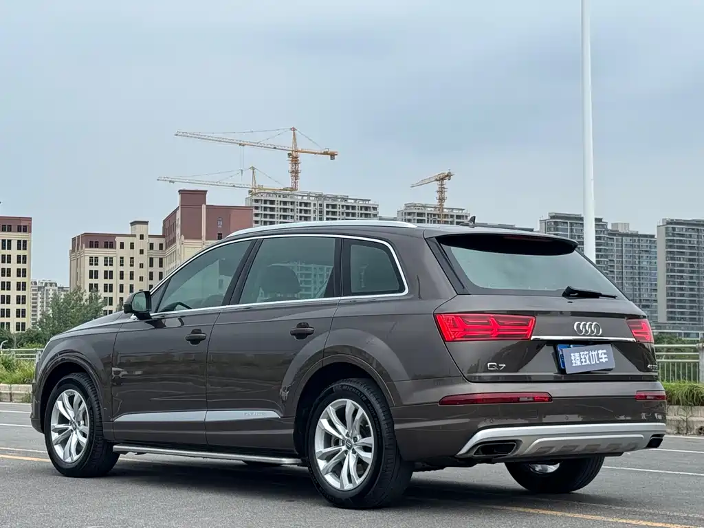 Audi Q7 2019 45 TFSI Comfort