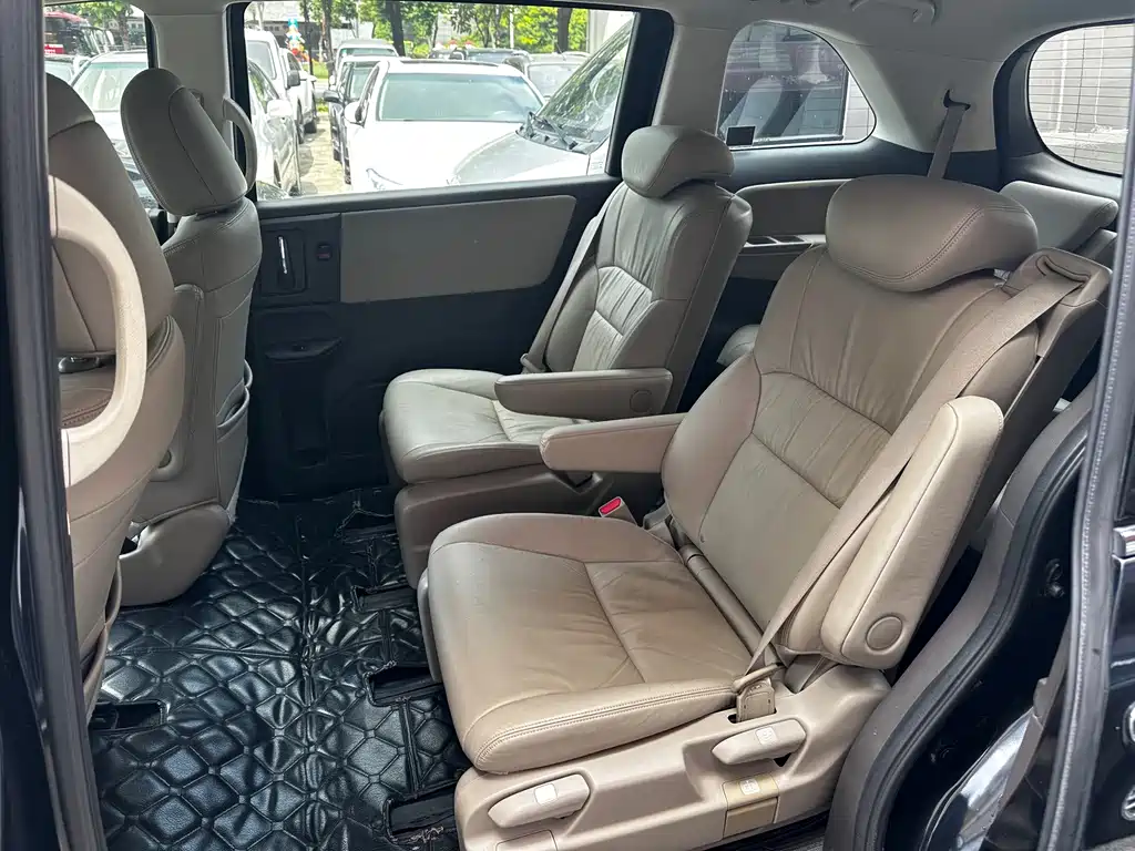 Honda Odyssey — миниатюра 5