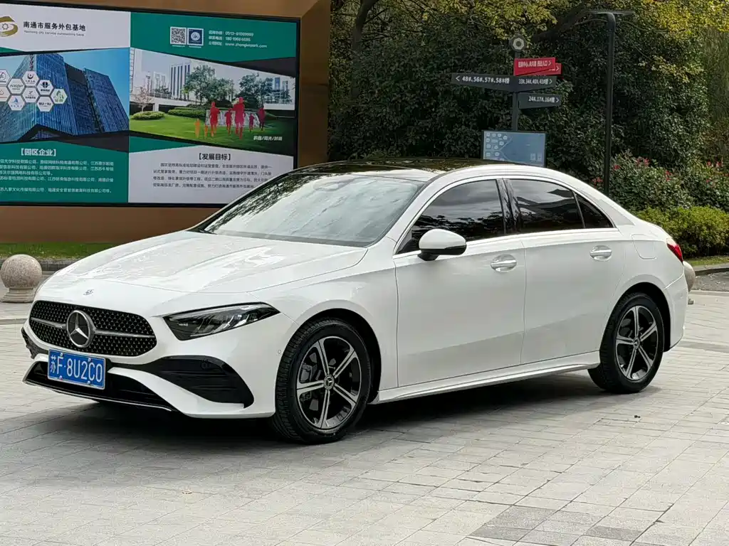 MERCEDES-BENZ A CLASS