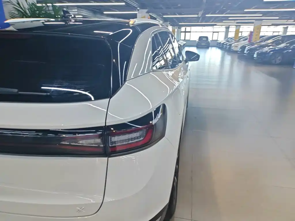 Volkswagen ID.4 X — миниатюра 8
