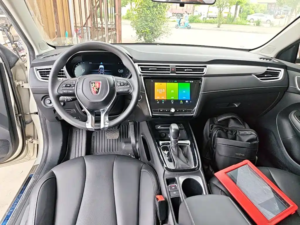 Roewe i5 2020 1.5L AT 4G Flagship