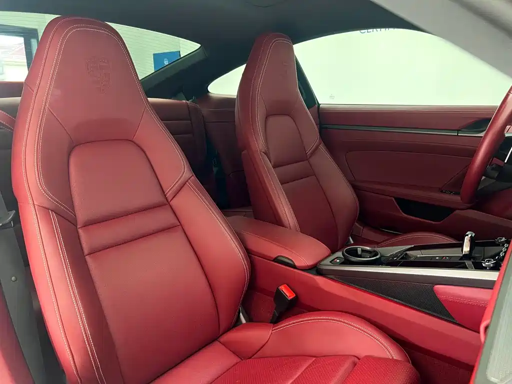 Porsche 911 2023 Carrera 3.0T
