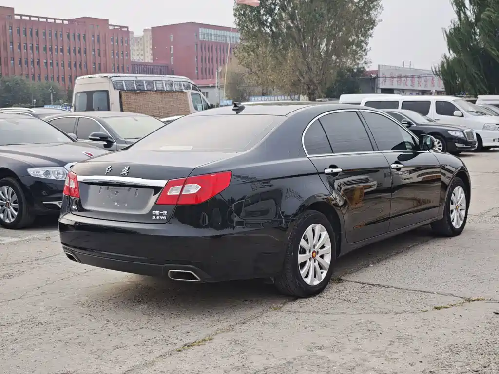 Hongqi Hongqi H7 — миниатюра 4