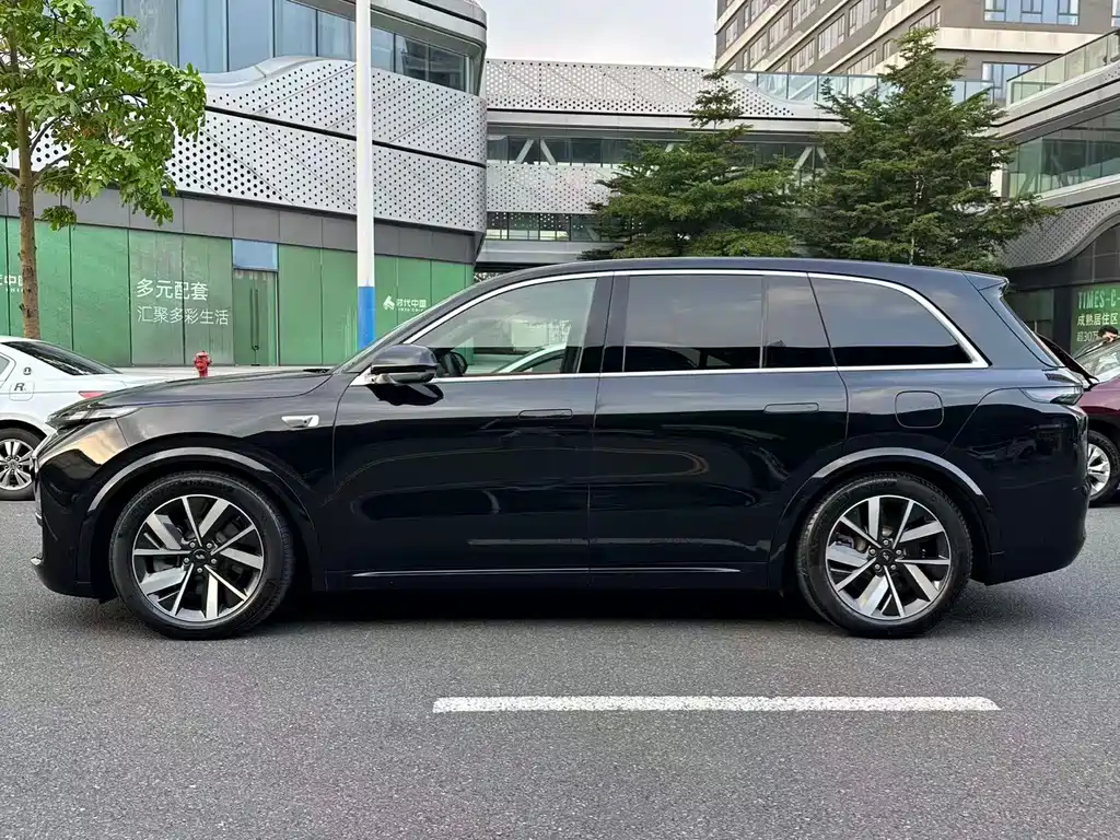 Li Auto Li L8 — миниатюра 4