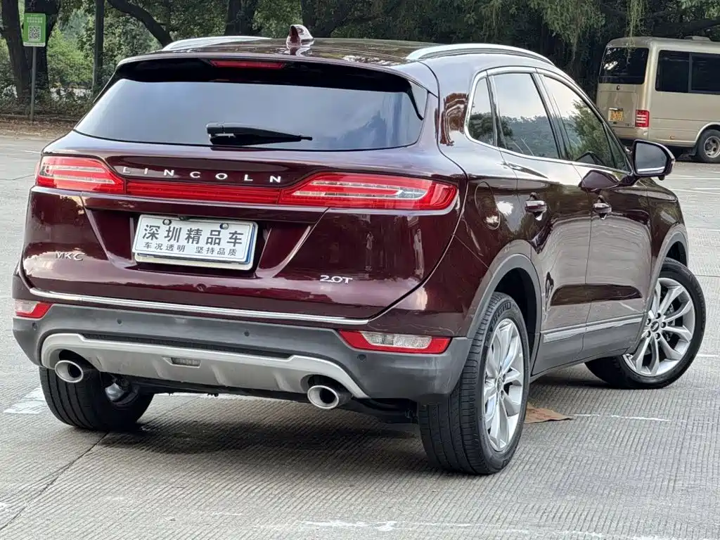 Lincoln MKC — миниатюра 8