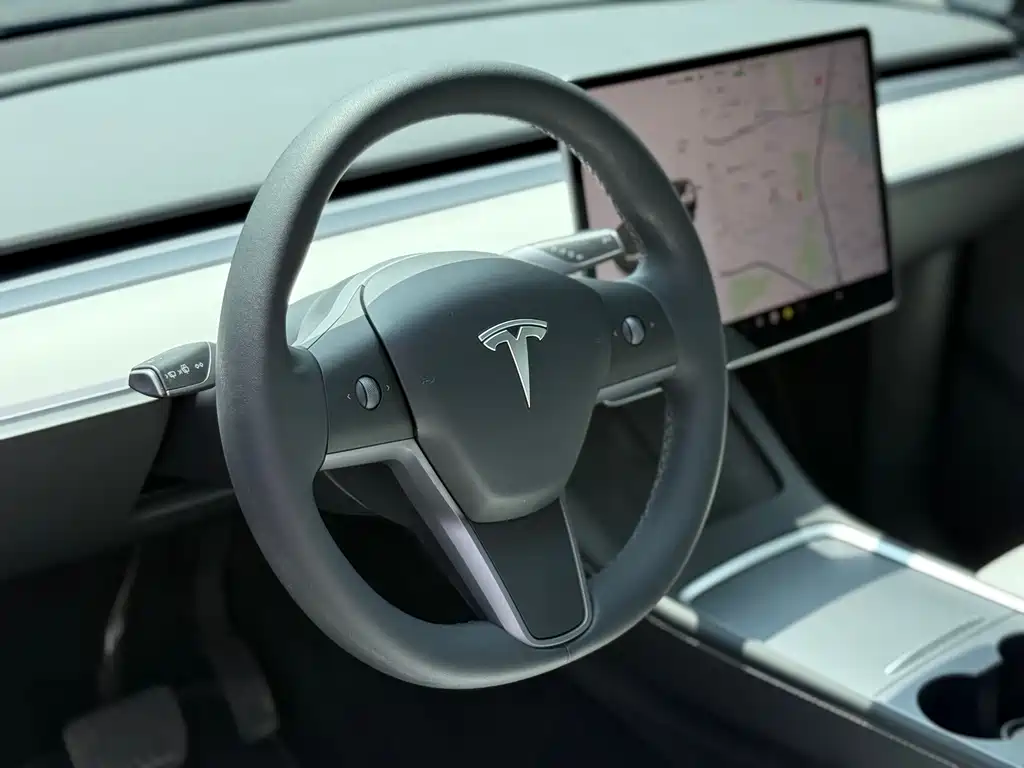 Tesla Model Y — фотографии объявления, Фото 12