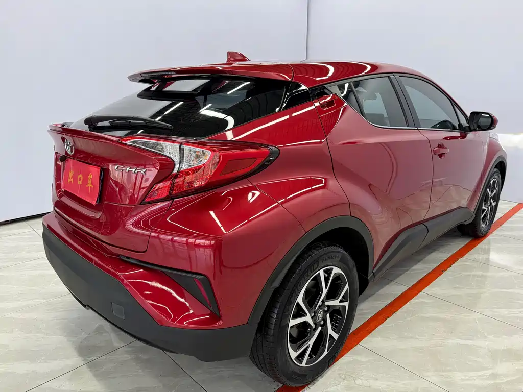 TOYOTA C HR
