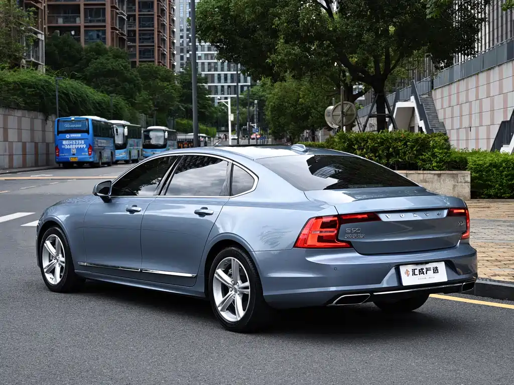 Volvo S90 2019 T5
