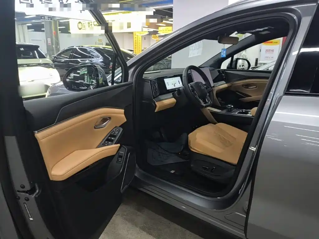 BYD L DM-i — миниатюра 16