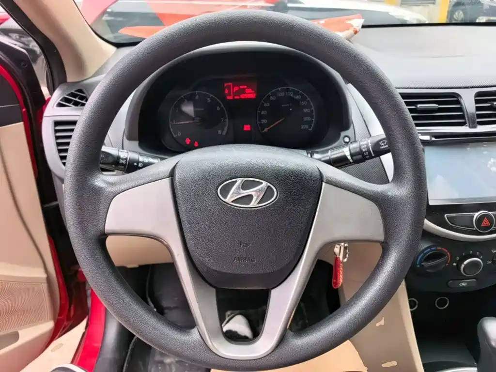 Hyundai Verna — миниатюра 11