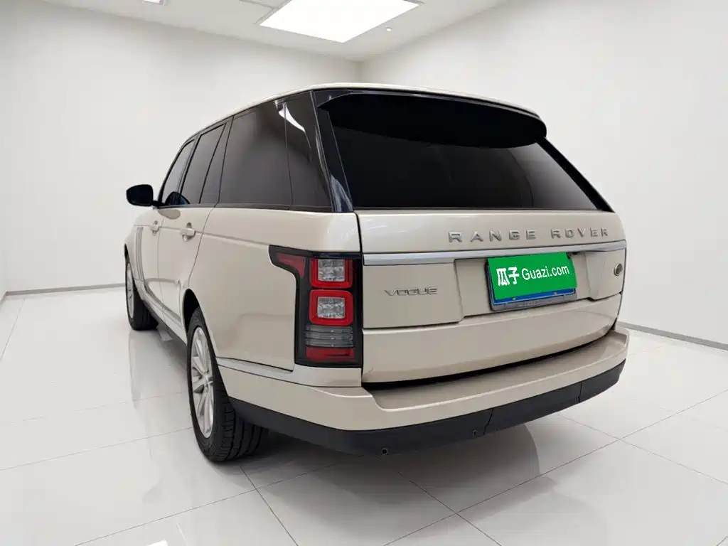 Land Rover Range Rover — миниатюра 25