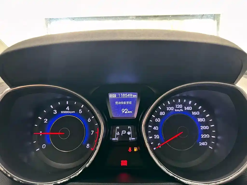 Hyundai Elantra Langdong — миниатюра 6