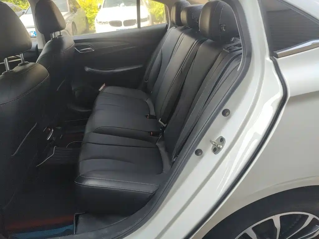 Roewe i5 — миниатюра 15