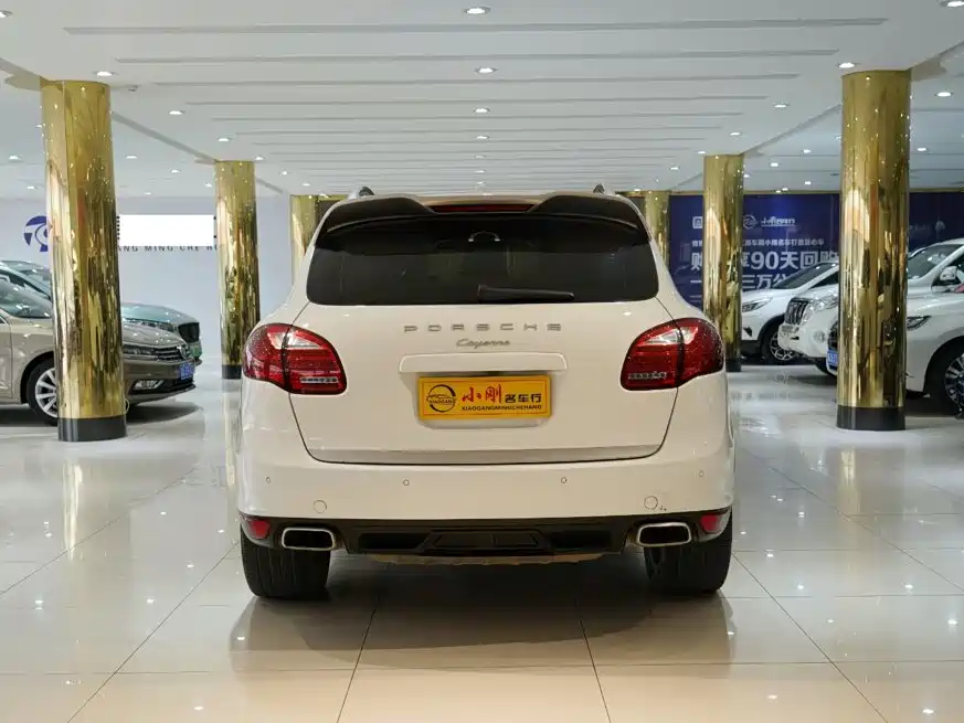 Porsche Cayenne — миниатюра 14