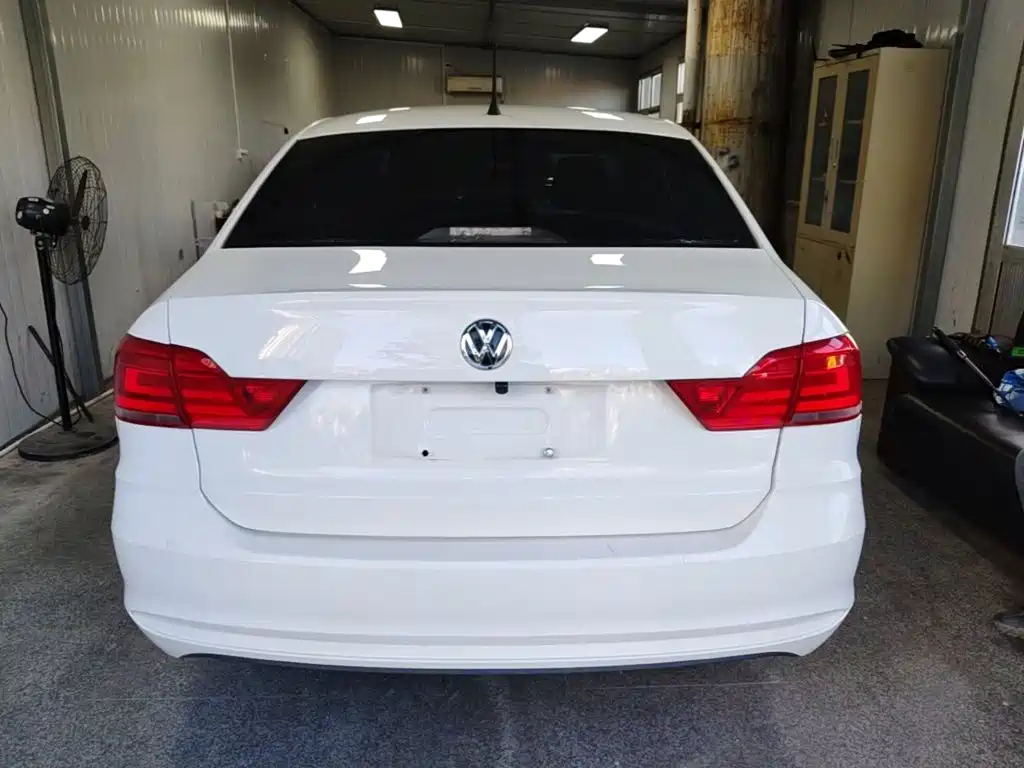 Volkswagen Santana — миниатюра 6