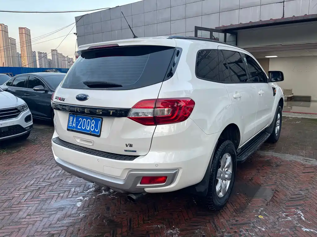 Ford Everest — миниатюра 9