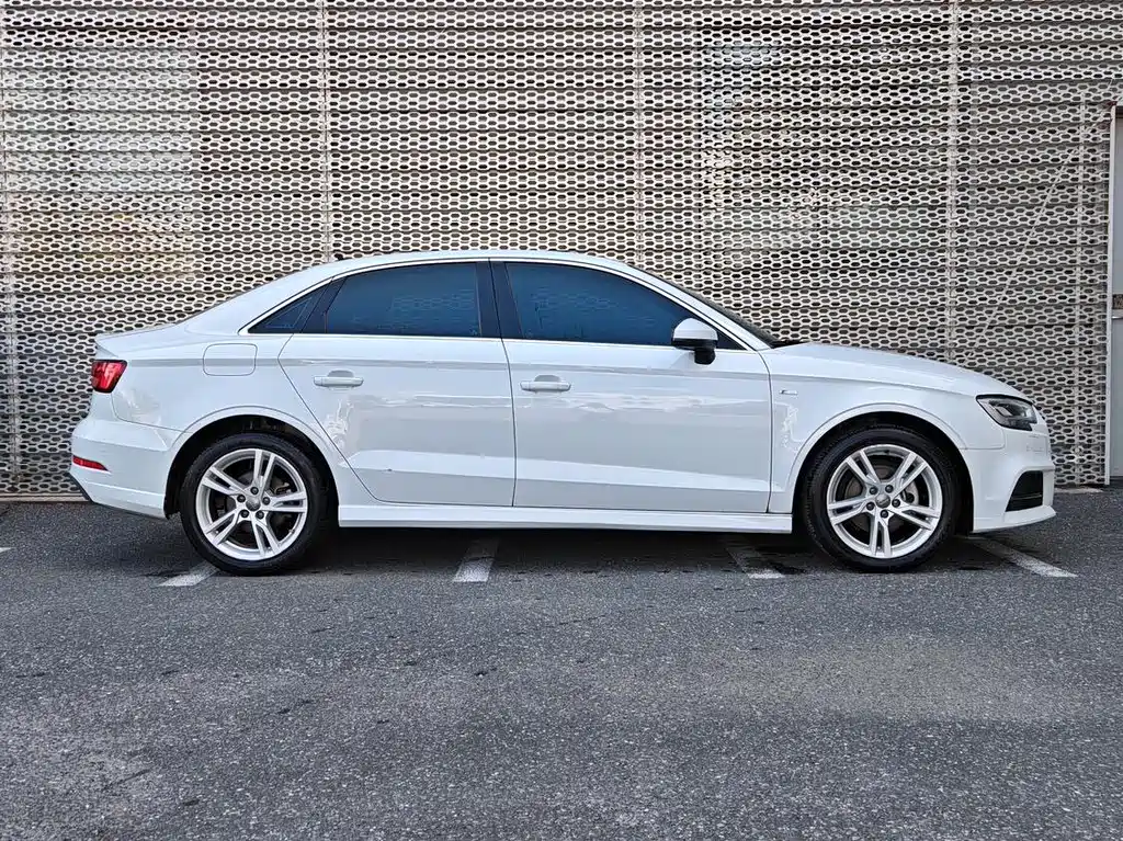 Audi A3 — миниатюра 3