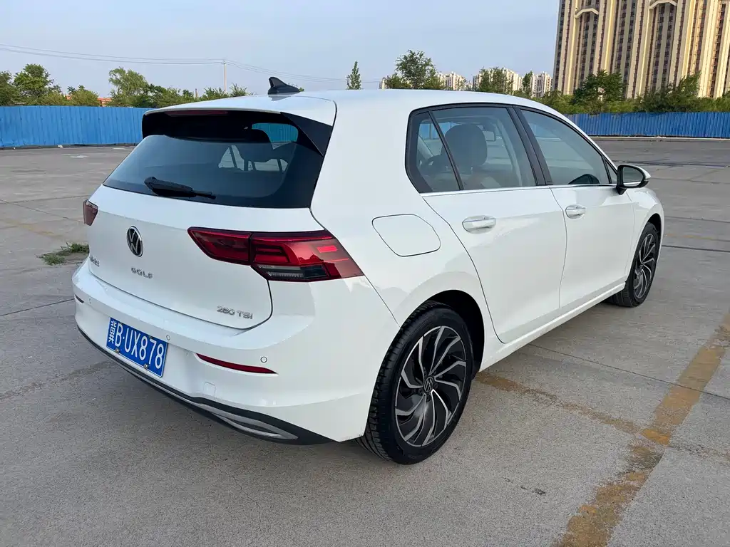 Volkswagen Golf 2023 280TSI DSG Pro