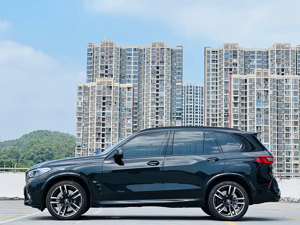 BMW X5 M — миниатюра 12