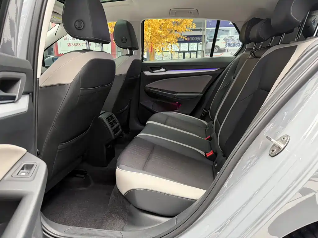 Volkswagen Golf — миниатюра 9